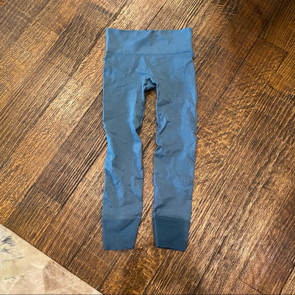 Seamless leggings